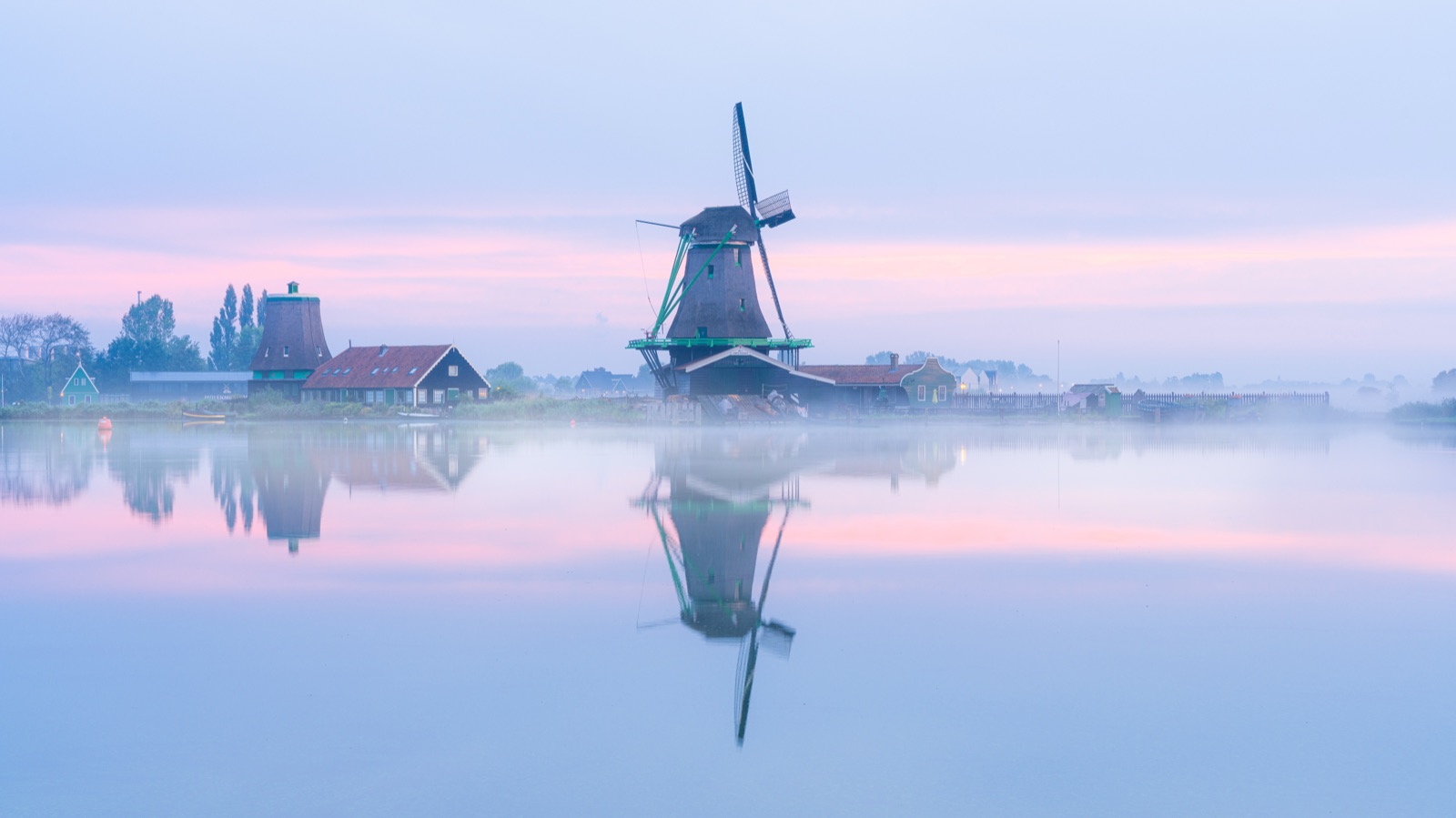 A long-exposure seascape with silky-smooth water
